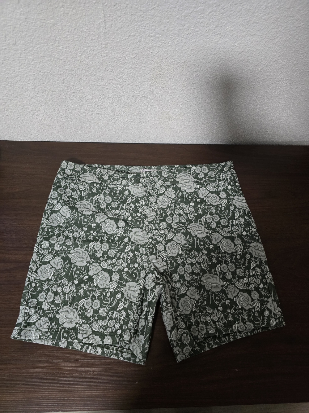 Nanette Lepore Green and White Floral High-Waist Shorts